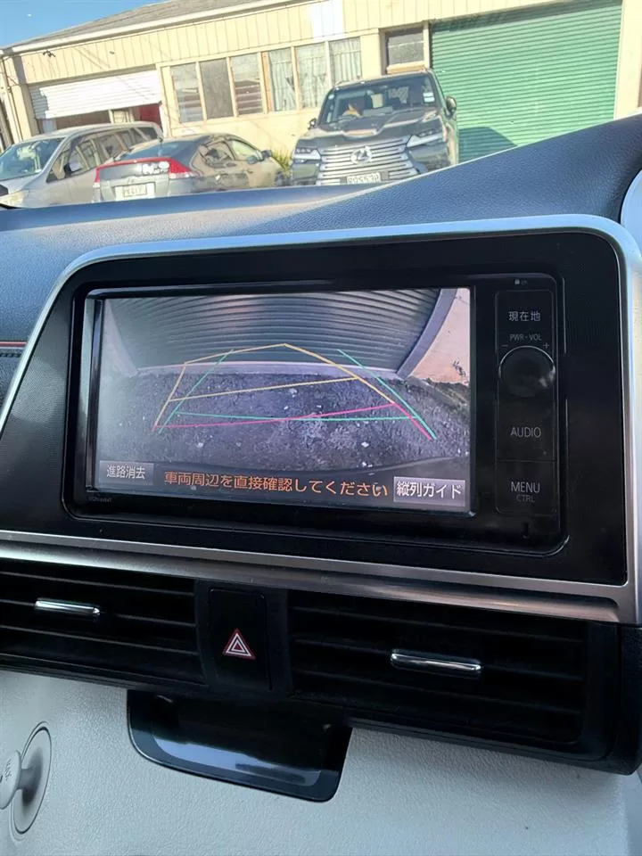 2015 Toyota Sienta Hybrid 7 Seater – photo 14
