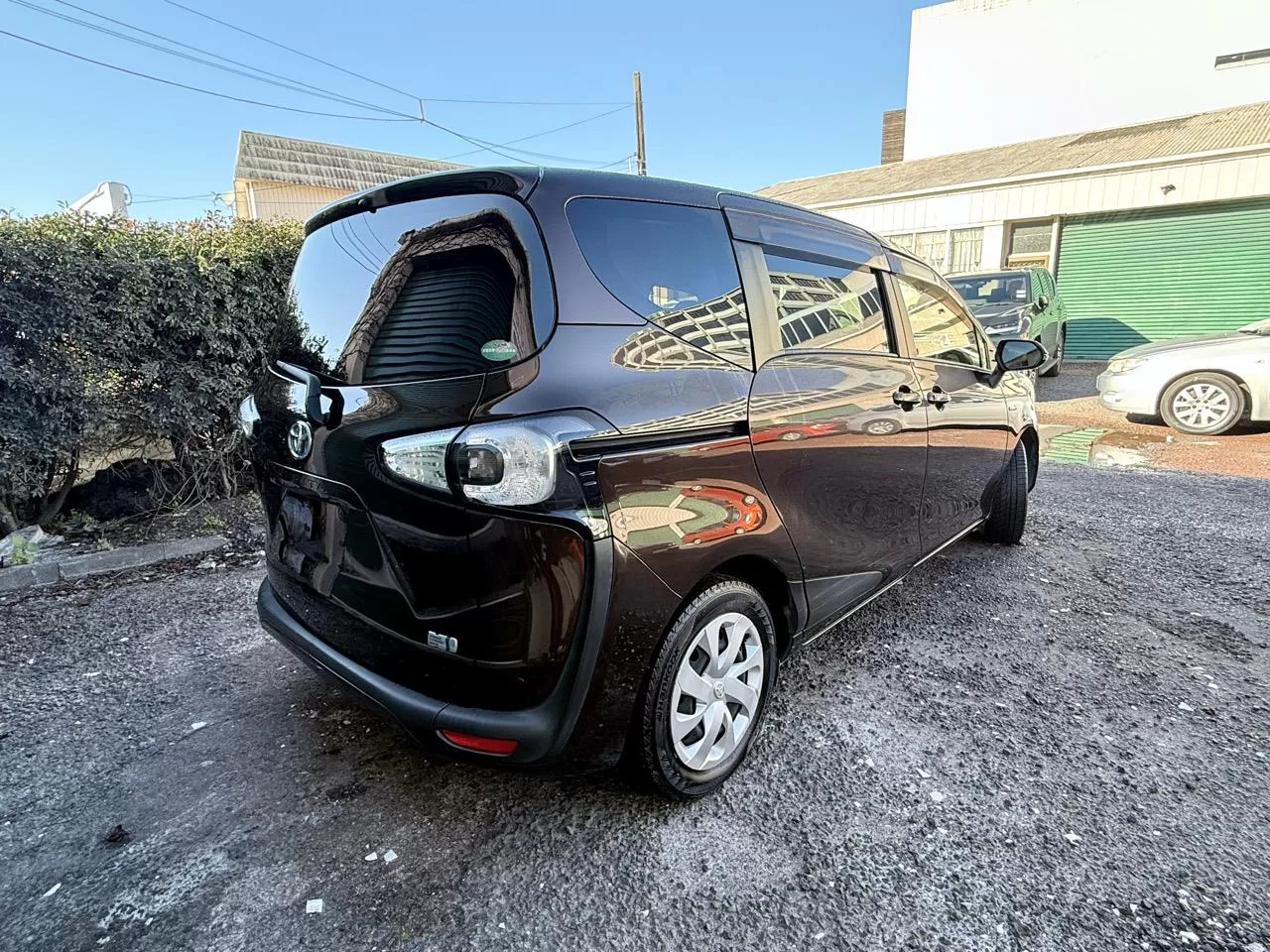 2015 Toyota Sienta Hybrid 7 Seater – photo 5