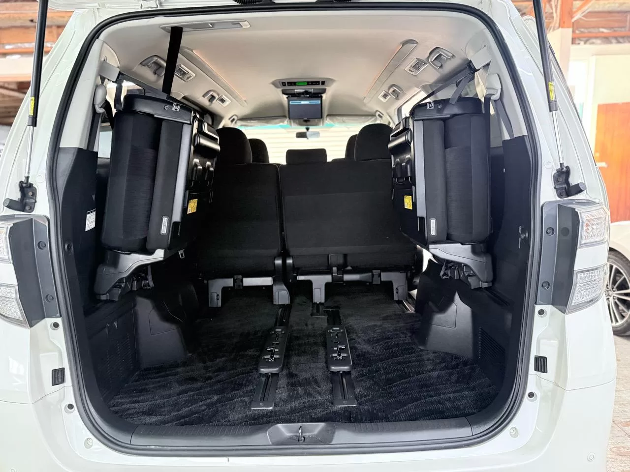 2014 Toyota Vellfire New Wheels Power Doors – photo 10