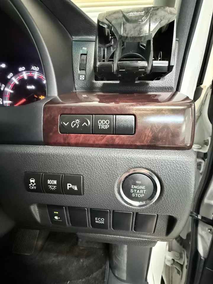 2014 Toyota Vellfire New Wheels Power Doors – photo 13
