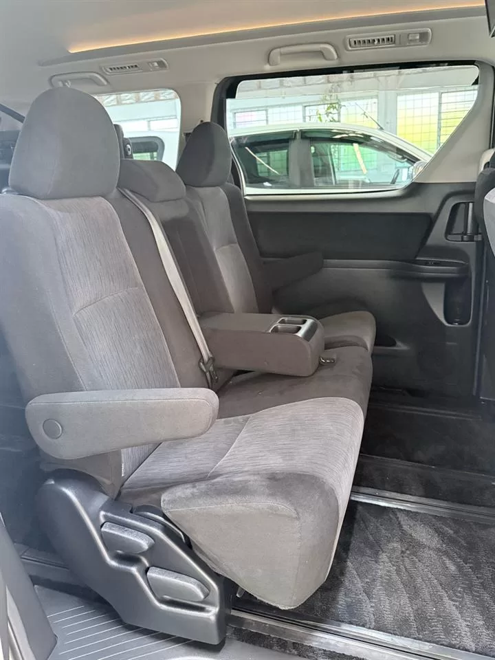 2014 Toyota Vellfire New Wheels Power Doors – photo 8
