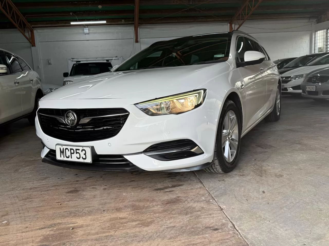 2019 Holden Commodore Wagon Auto – photo 5
