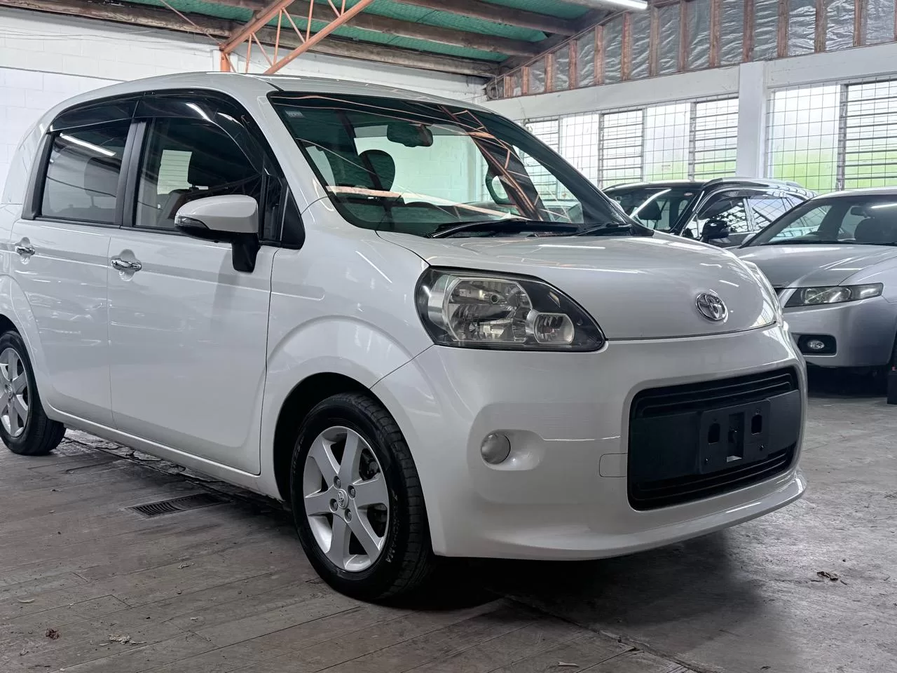2013 Toyota Porte G – photo 3