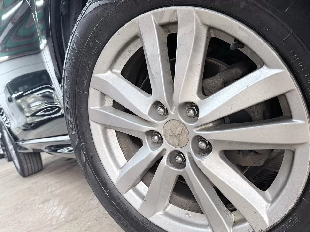 2012 Mitsubishi Rvr Roadest – photo 2