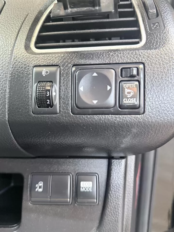 2012 Nissan SERENA Highway Star HV – photo 16